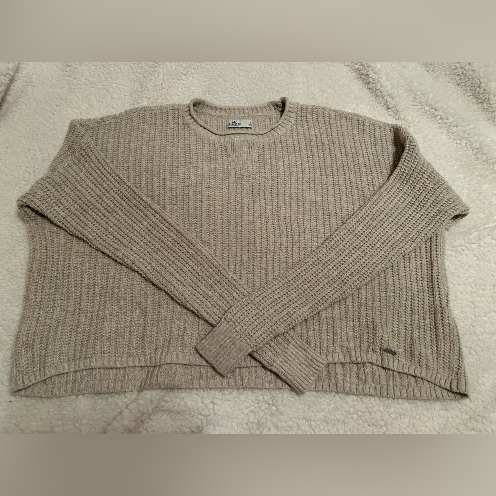 Hollister cropped knit sweater